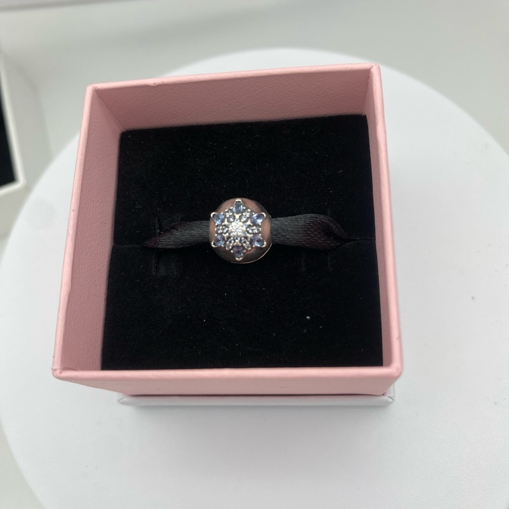 Authentic Pandora Snowflake Clasp - Picture 4 of 6